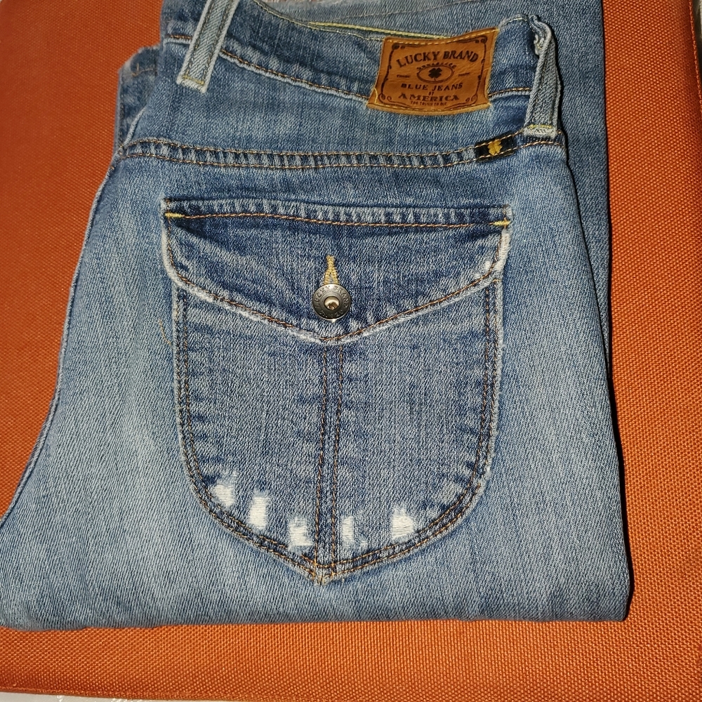LUCKY brand size 26 boot cut distressed jeans